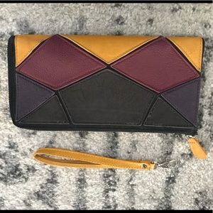 Geometric Patterned Leather Clutch